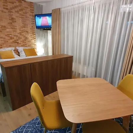 Rodinný Privátny A309 V úplnom Centre Starého Smokovca - Tichá Izba S Parkovaním Apartamento *